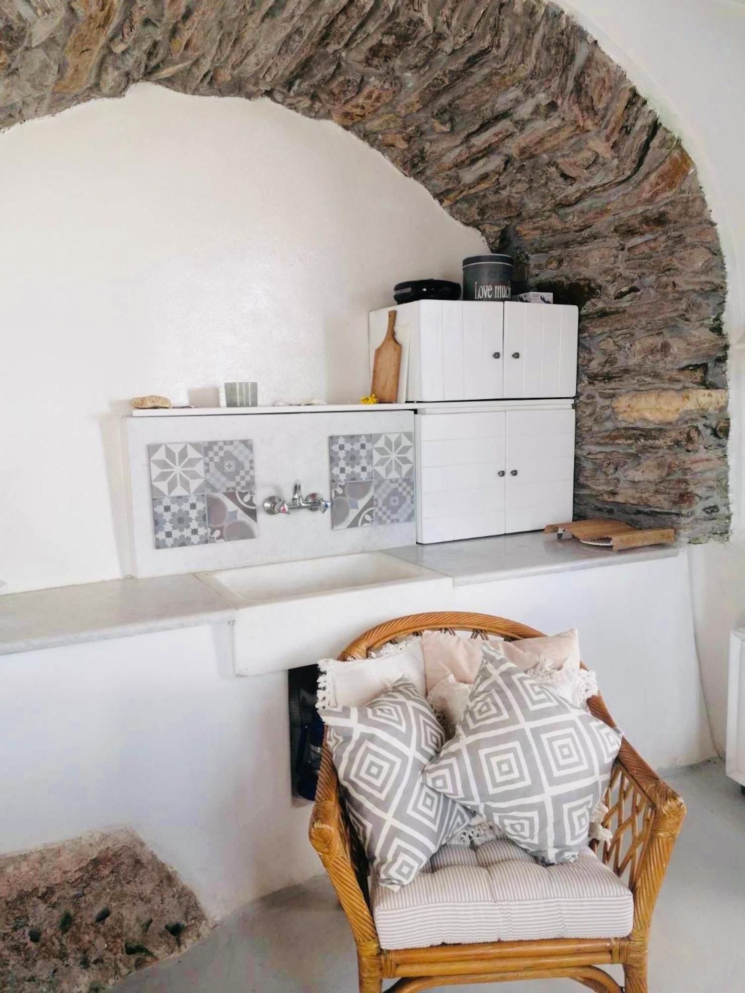 Апартаменти Naxos Mountain Retreat - Tiny House Build On Rock Koronos Екстер'єр фото